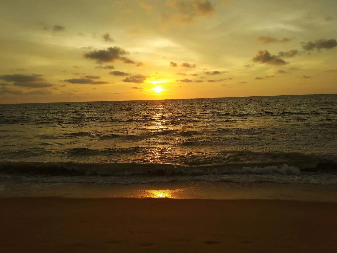 Ocean Gate Negombo Bed & Breakfast
