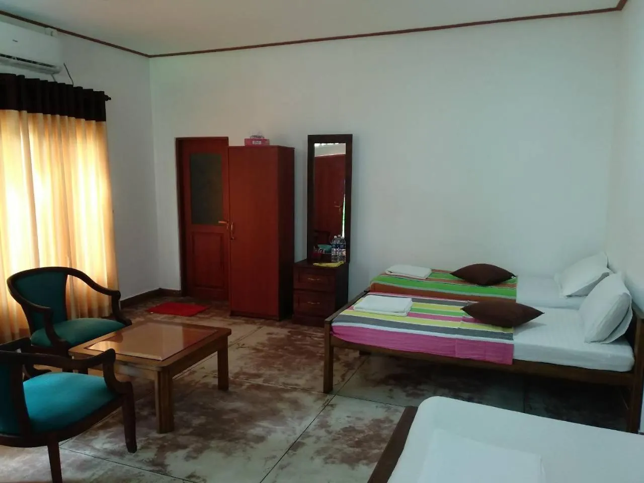 Ocean Gate Negombo Bed & Breakfast